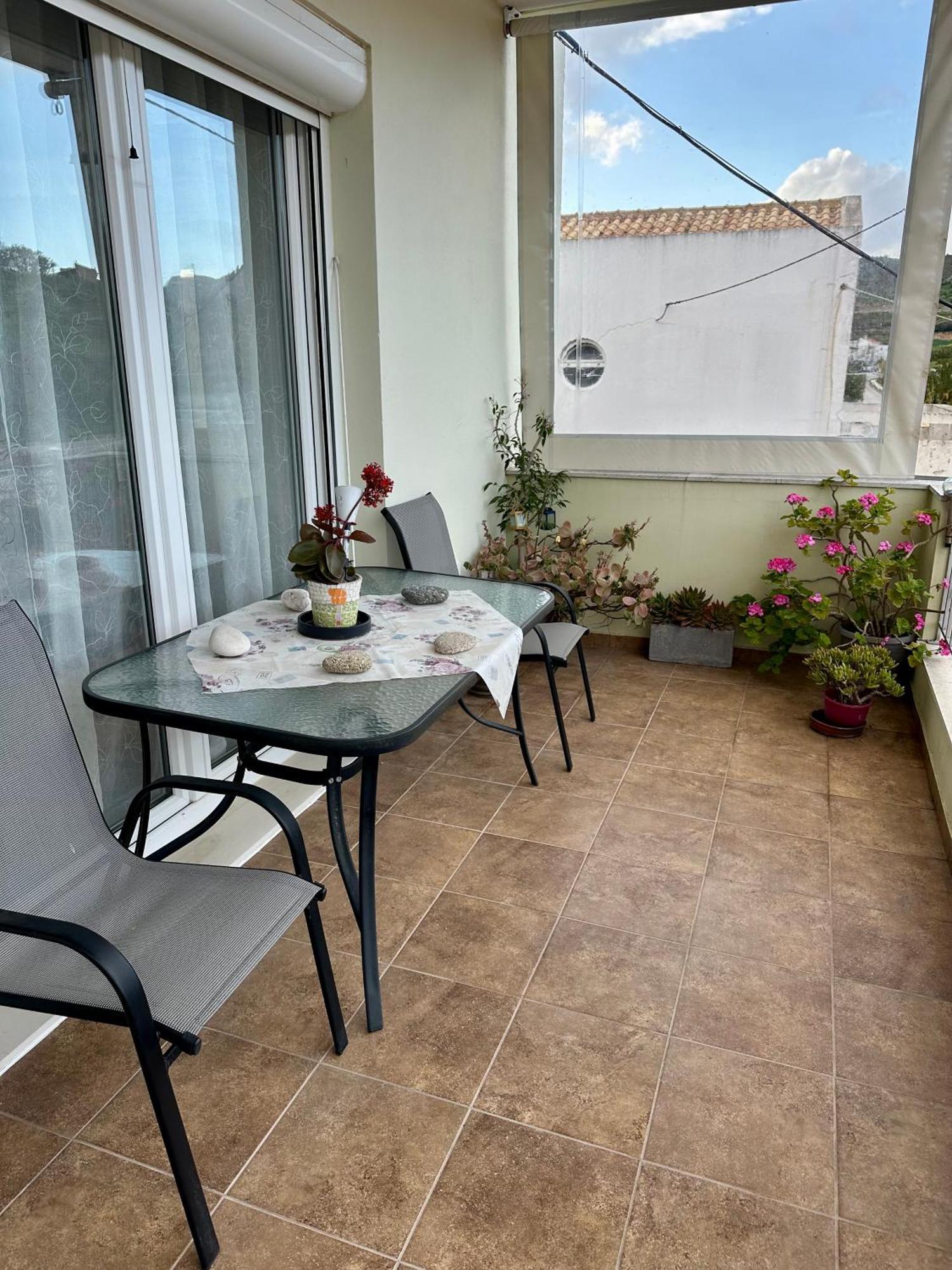 Breeze Holiday Home Koxare Екстер'єр фото